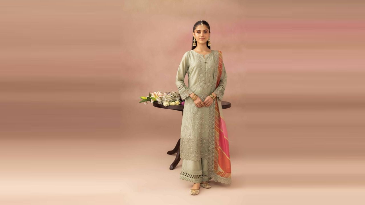 How to Style Pakistani Suits for a Daawat