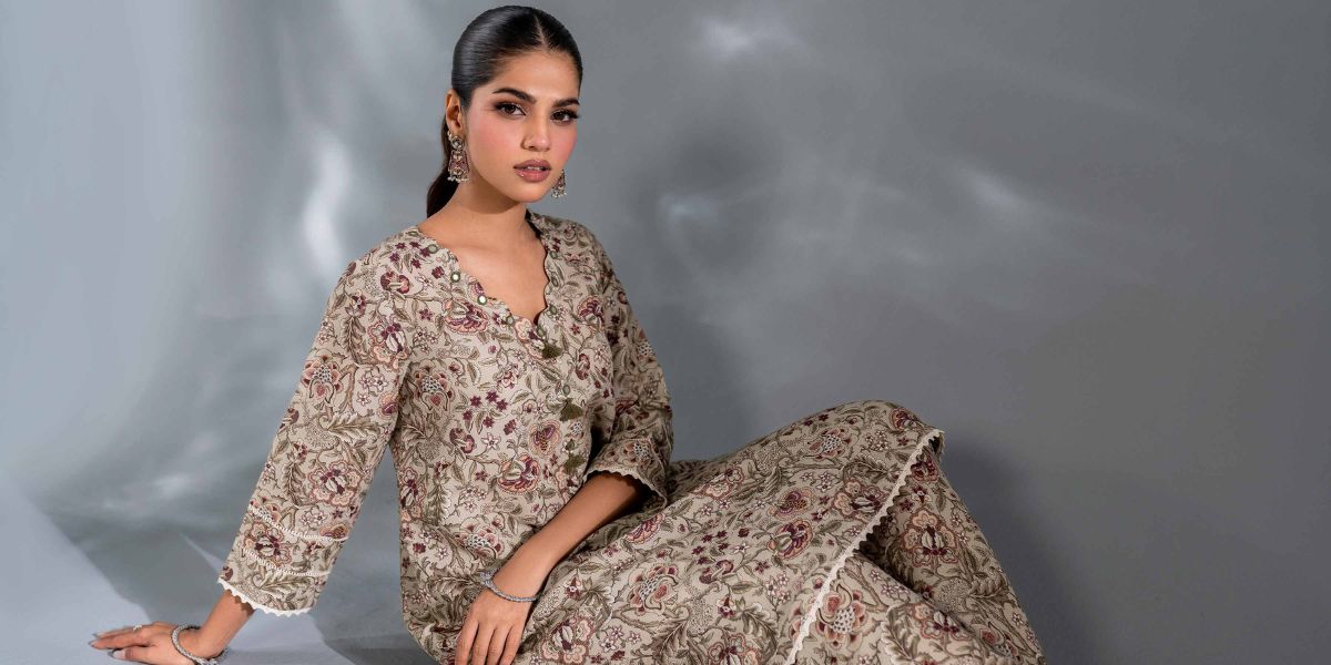 Ready to wear women dresses in Pakistan