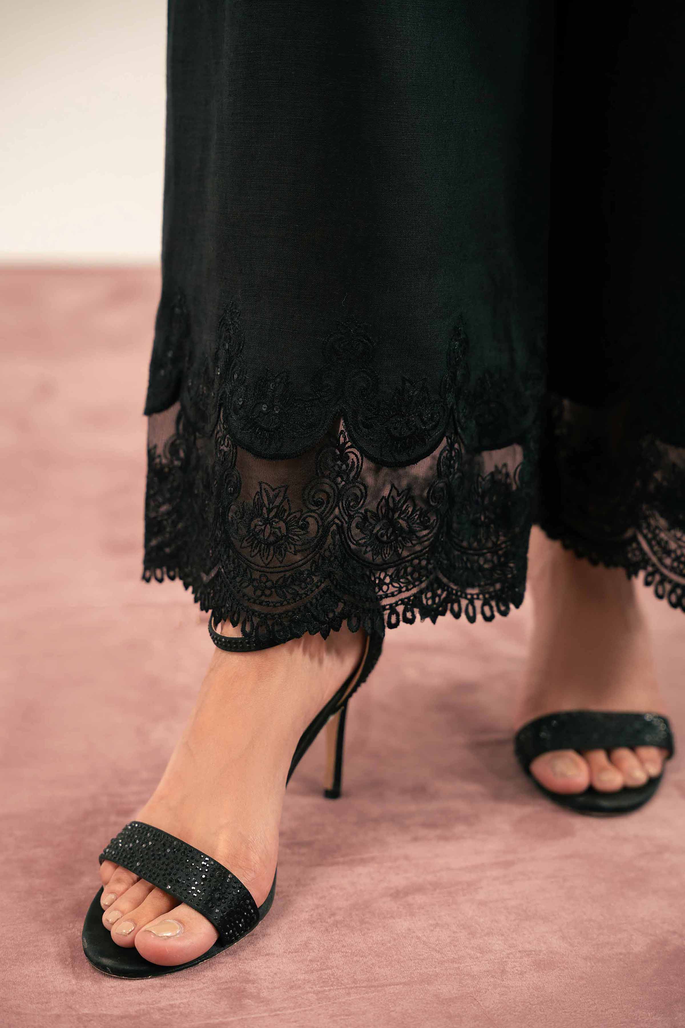 パンツ NESEBUR EMBROIDERED TROUSER Beige Floral Embroidered Shona Trousers