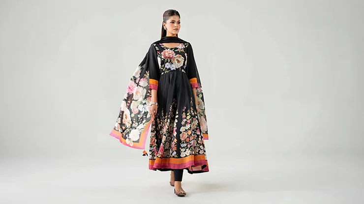 The Rawayat Collection: Elevating Your Style with Traditional Stitched Suits