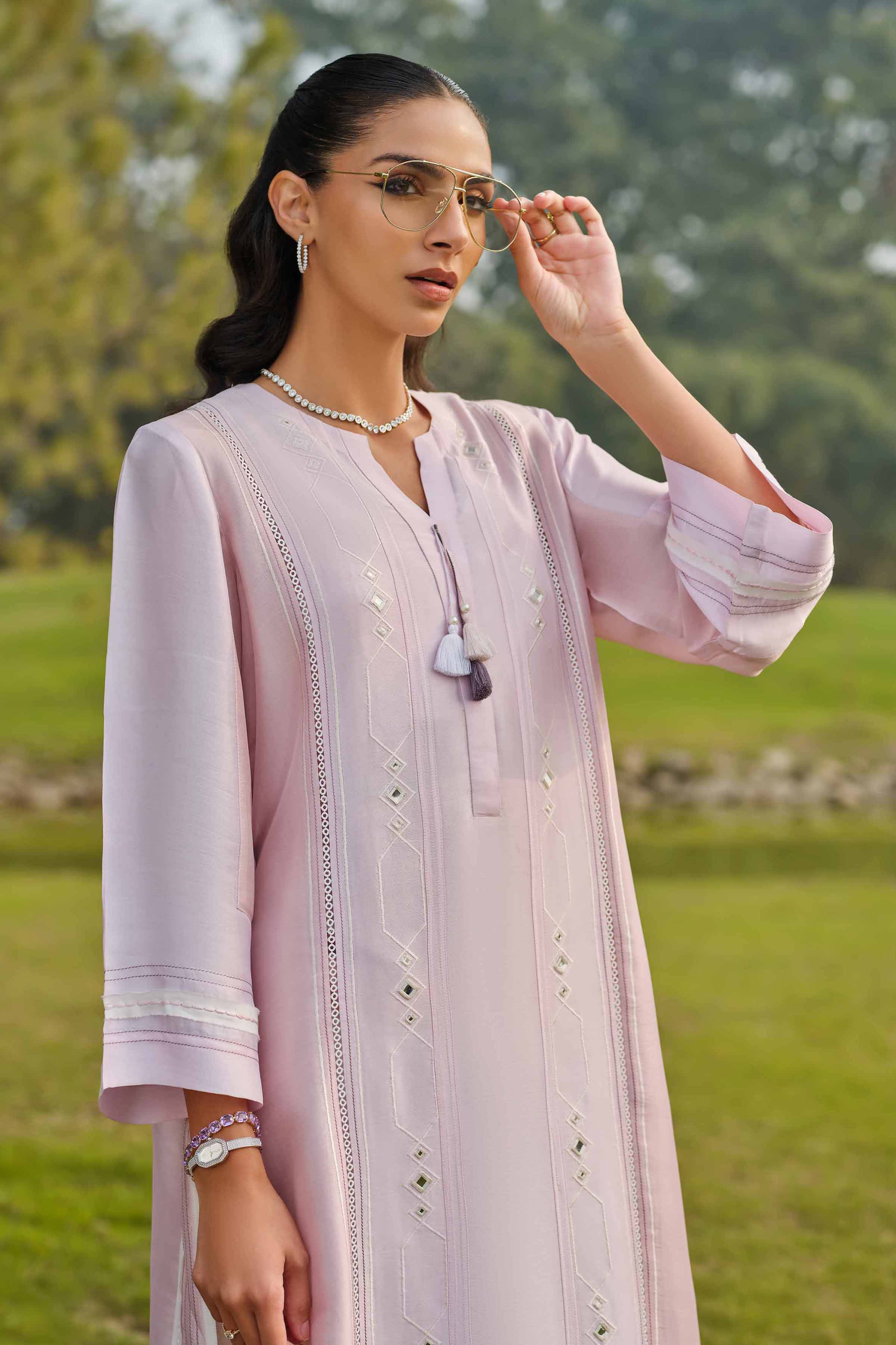 Explore the Latest Luxury Formals & Ready-to-Wear Dresses