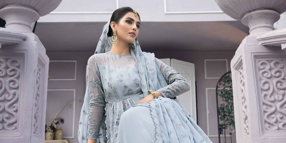 Pakistani bridal lehengas online