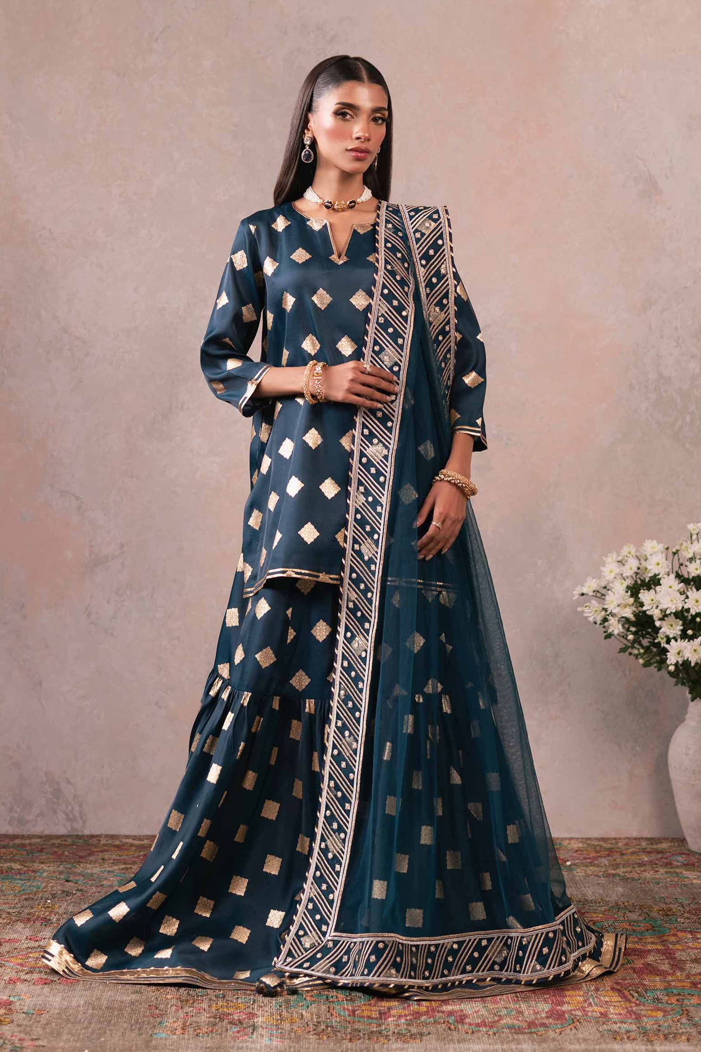 Readymade formal dresses