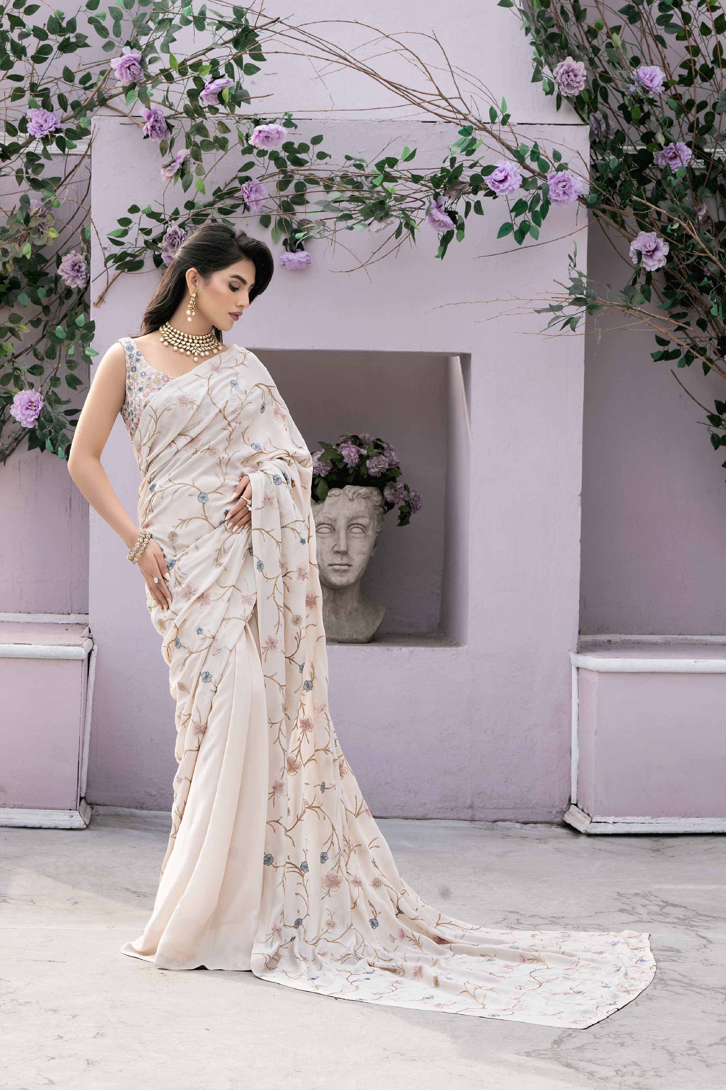 Best saree online for weddings in Pakistan