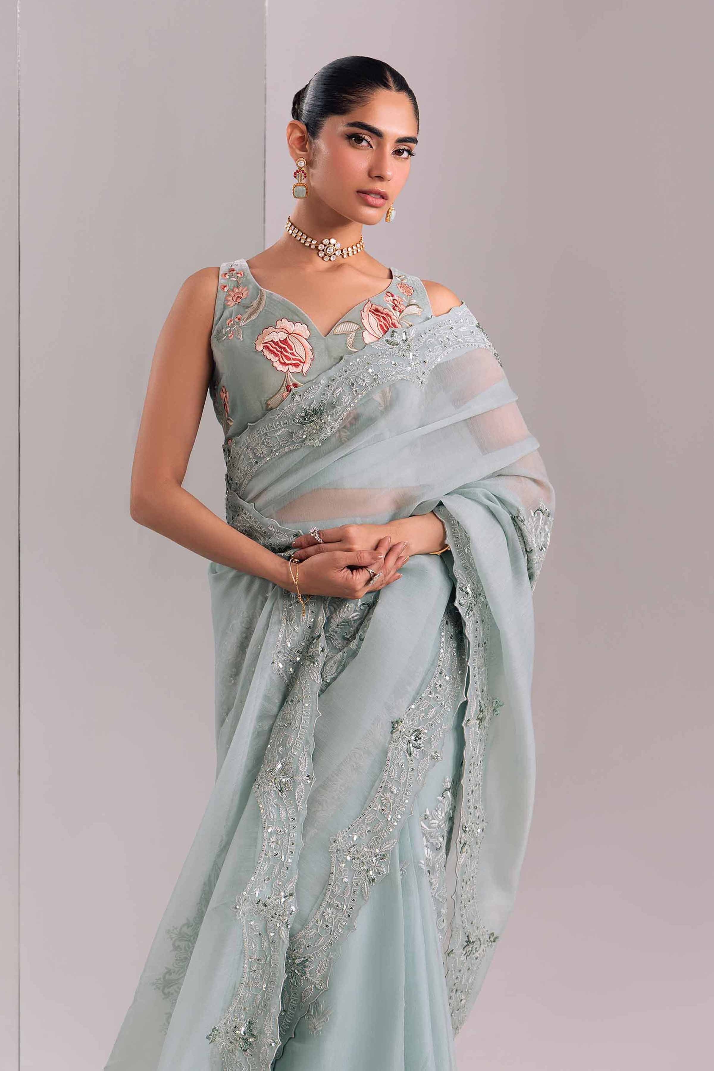 Aqua Net Embellished Saree With Blouse