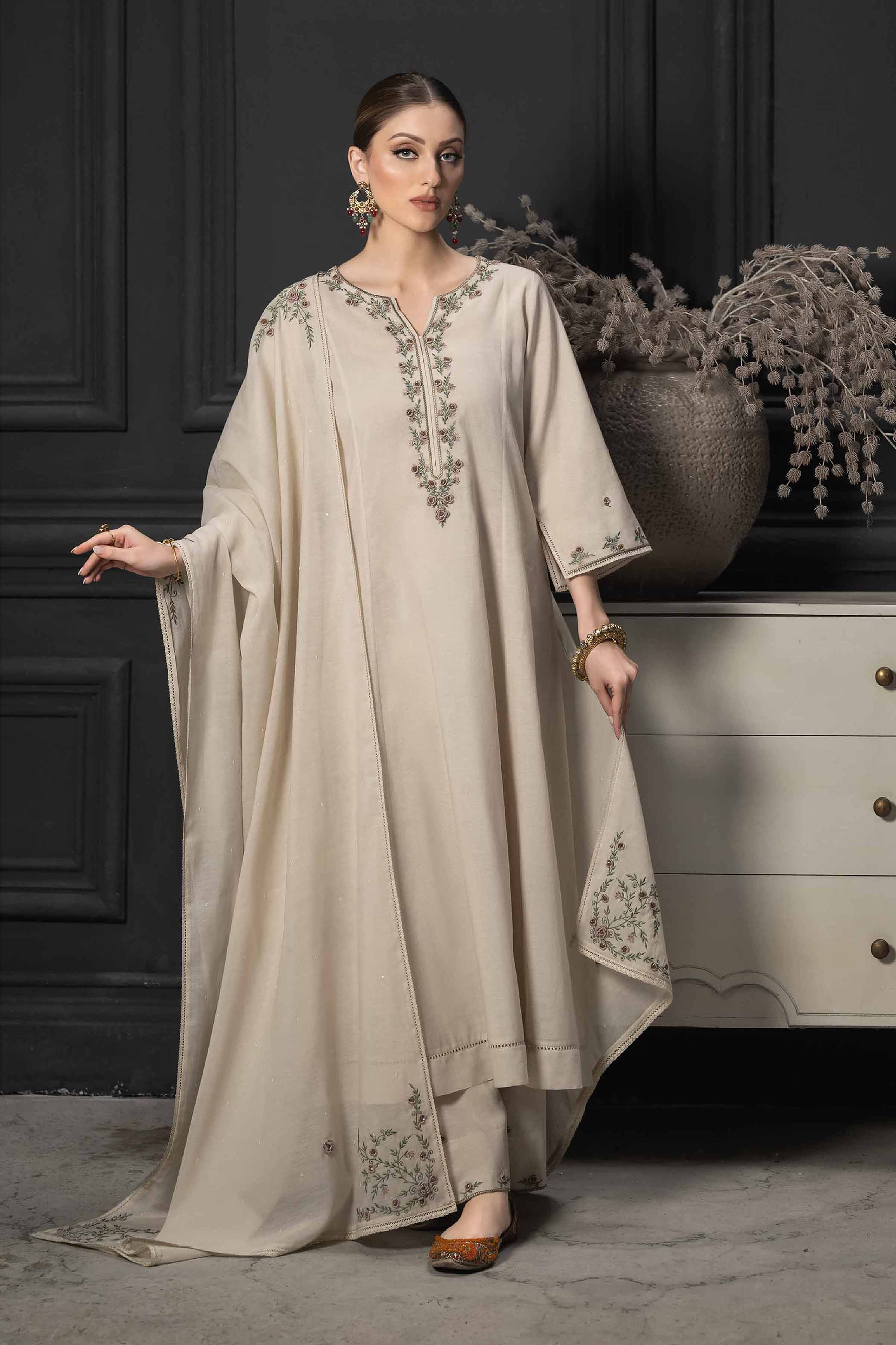 Best pakistani embroidered dresses online